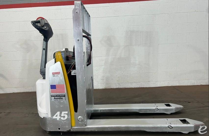 2021 Yale MPB045VG