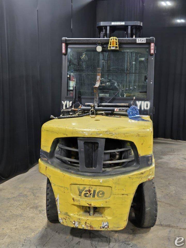 2017 Yale GP120VX