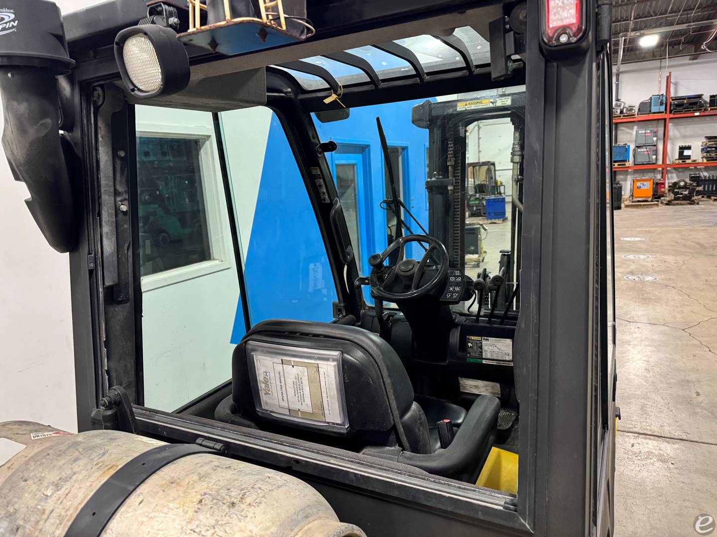 2005 Yale GLP050VX