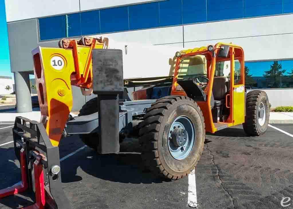 2012 JLG G10-55A