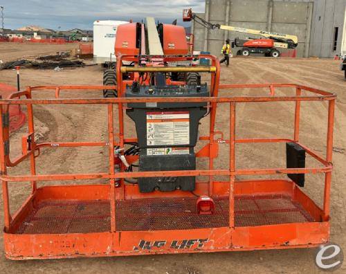 2019 JLG 660SJ