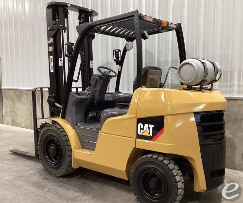 2011 Cat P8000