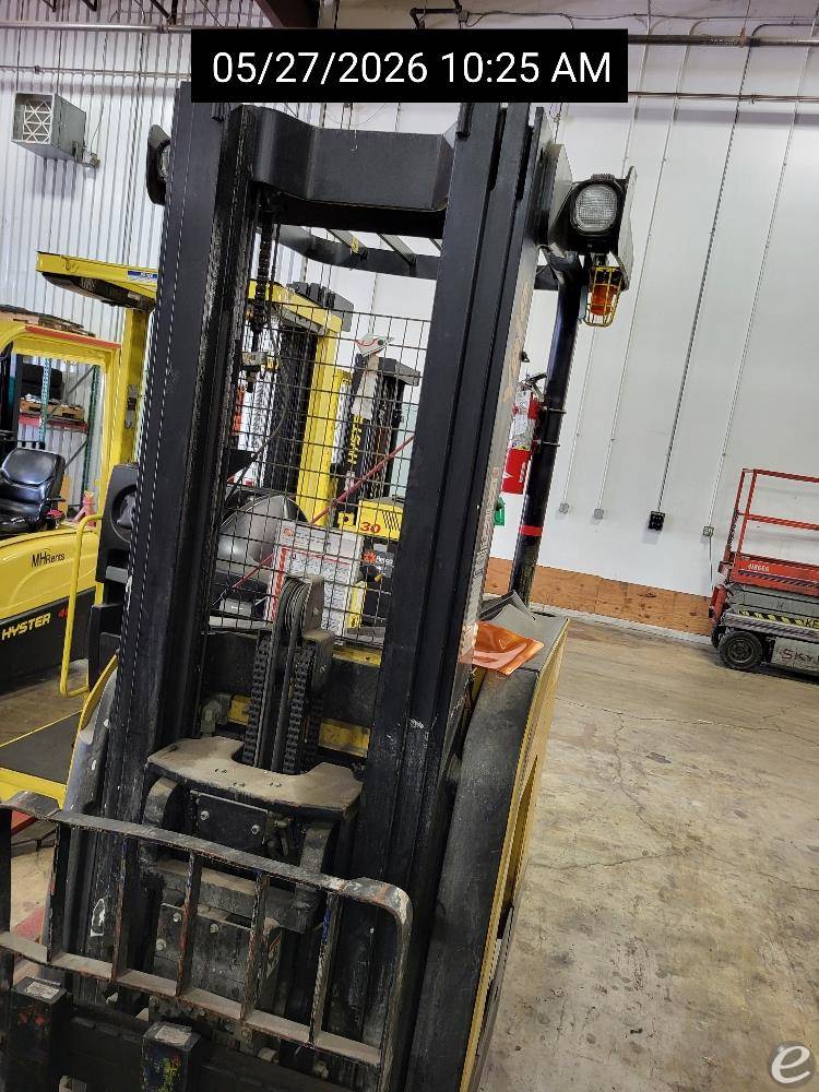 2019 Yale NR045EB