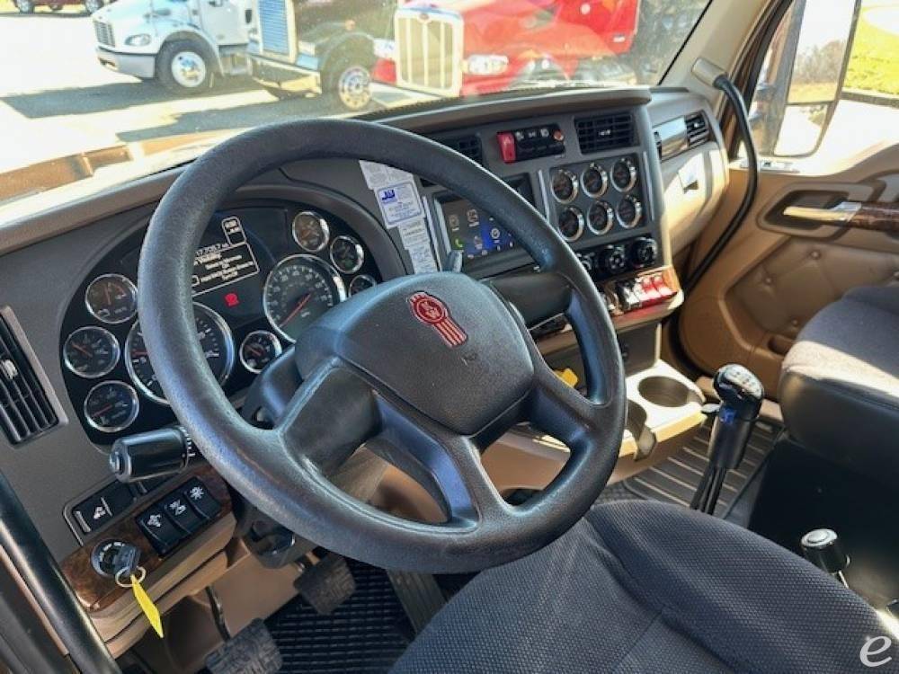 2018 Kenworth T880