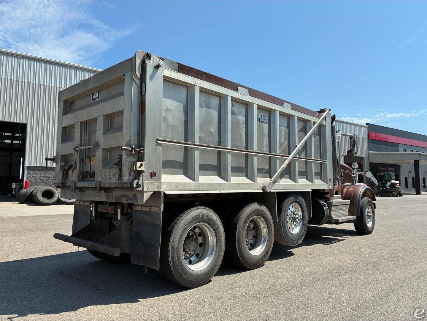 2019 Peterbilt 365