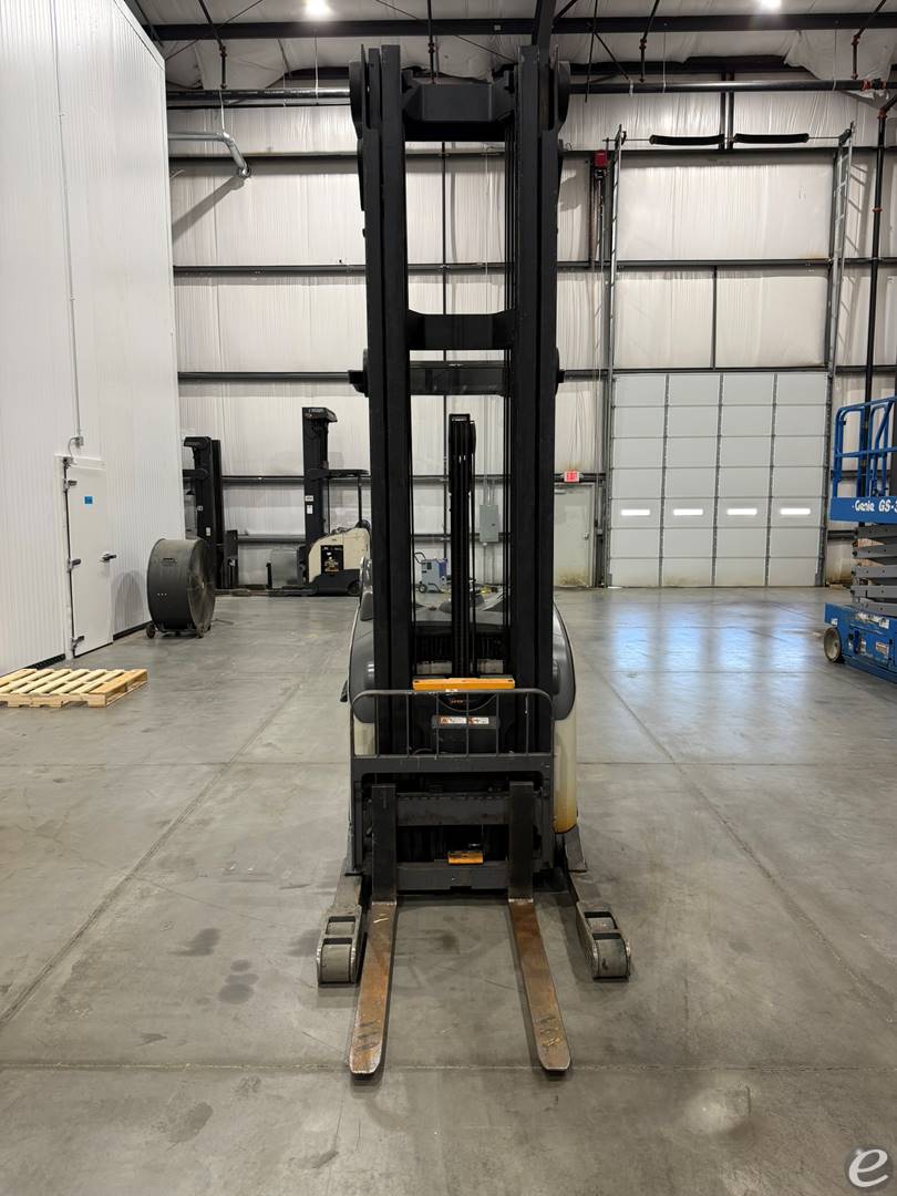 2015 Crown RR5725-45