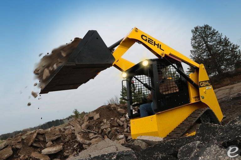 2026 Gehl RT105