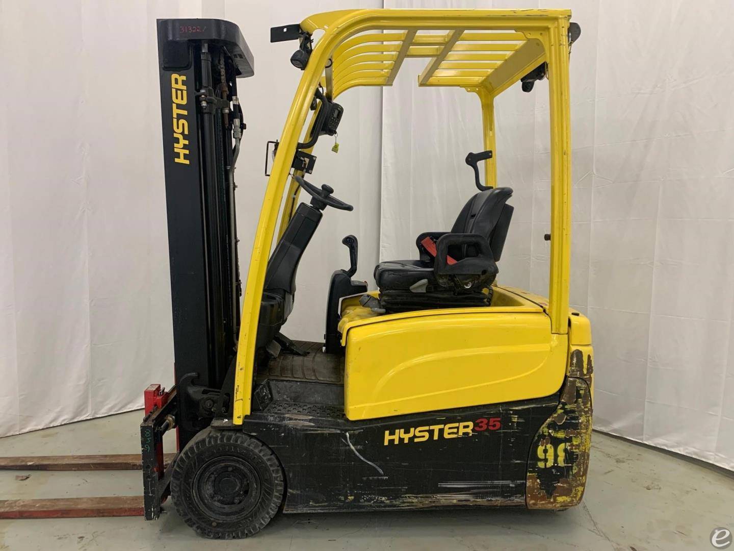2021 Hyster J35XNT