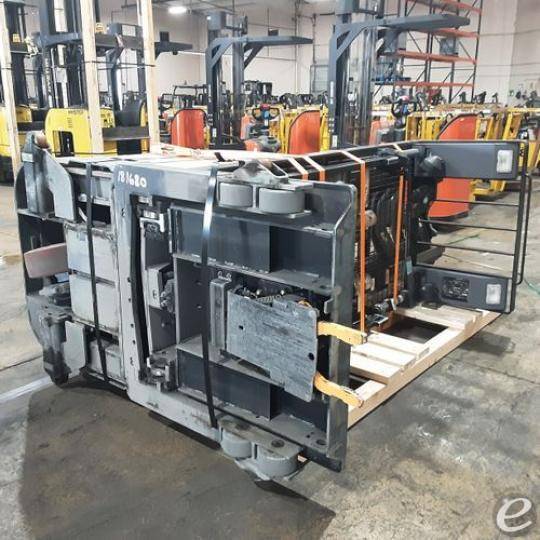 2016 Crown SP4030-30 Electric Order Picker - 123Forklift