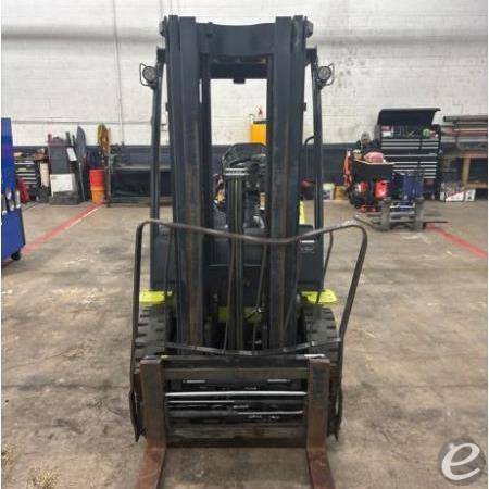 2019 Clark S25D