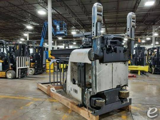 2017 Crown RMD6025-32 Electric Reach Truck - 123Forklift