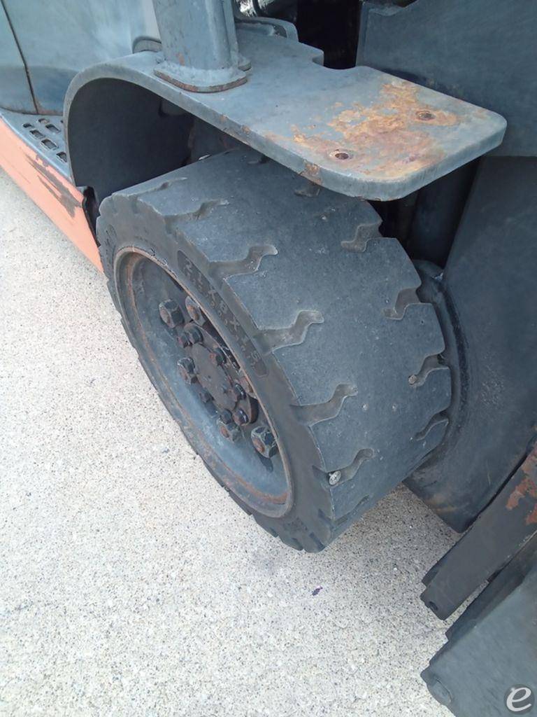 2006 Toyota 8FGCU25