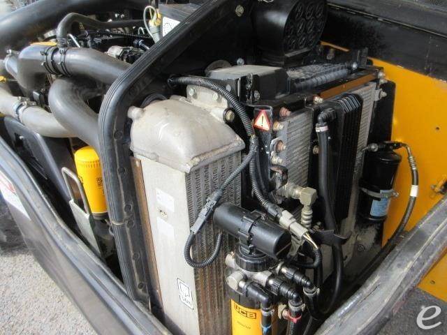 2017 JCB 510-56
