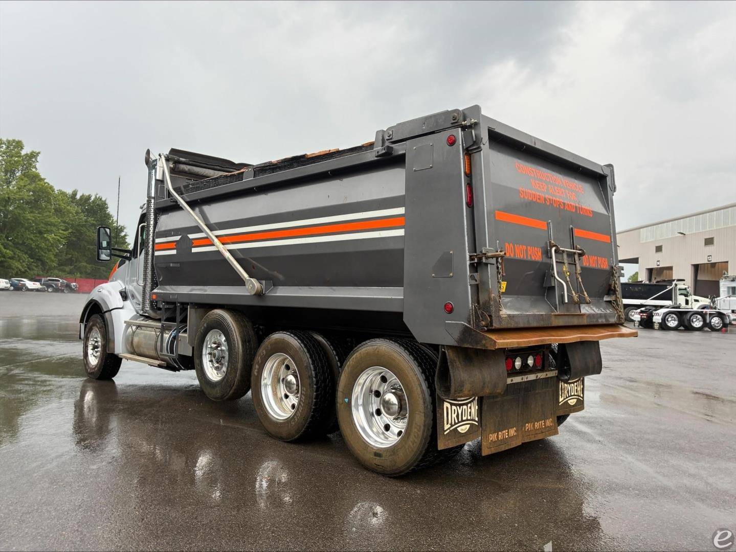 2021 Kenworth T880