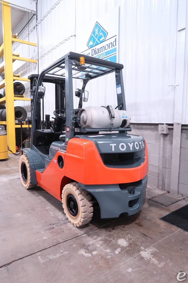 2016 Toyota 8FGU25 Dual Fuel Forklift - 123Forklift