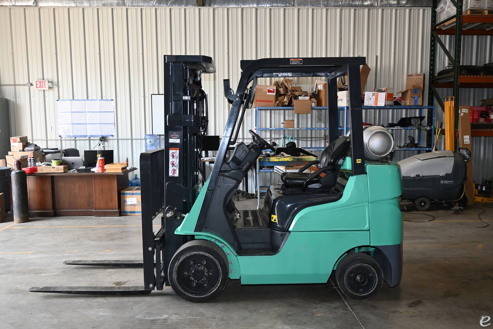 2020 Mitsubishi FGC25N