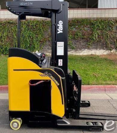 2019 Yale NR045EB
