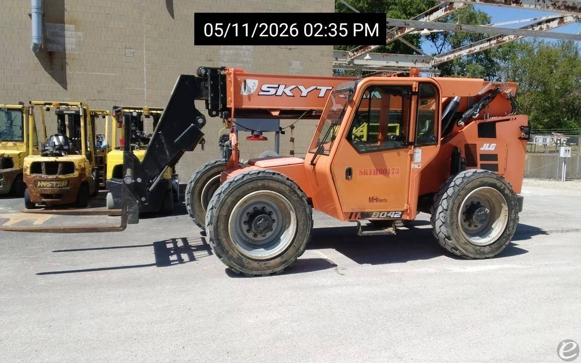 2017 JLG SKYTRAK 8042-D