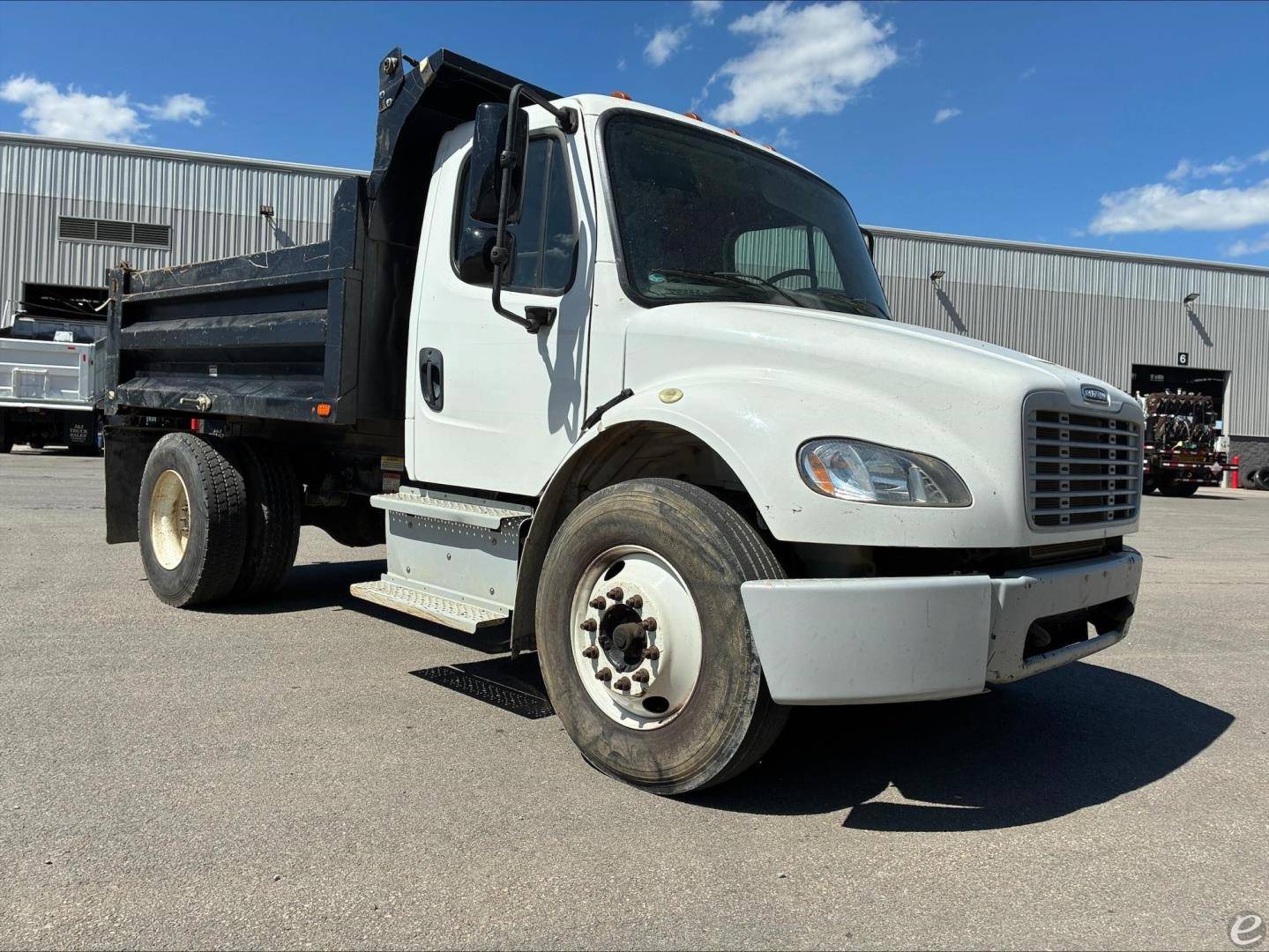 2019 Freightliner BUSINESS CLASS M2 106