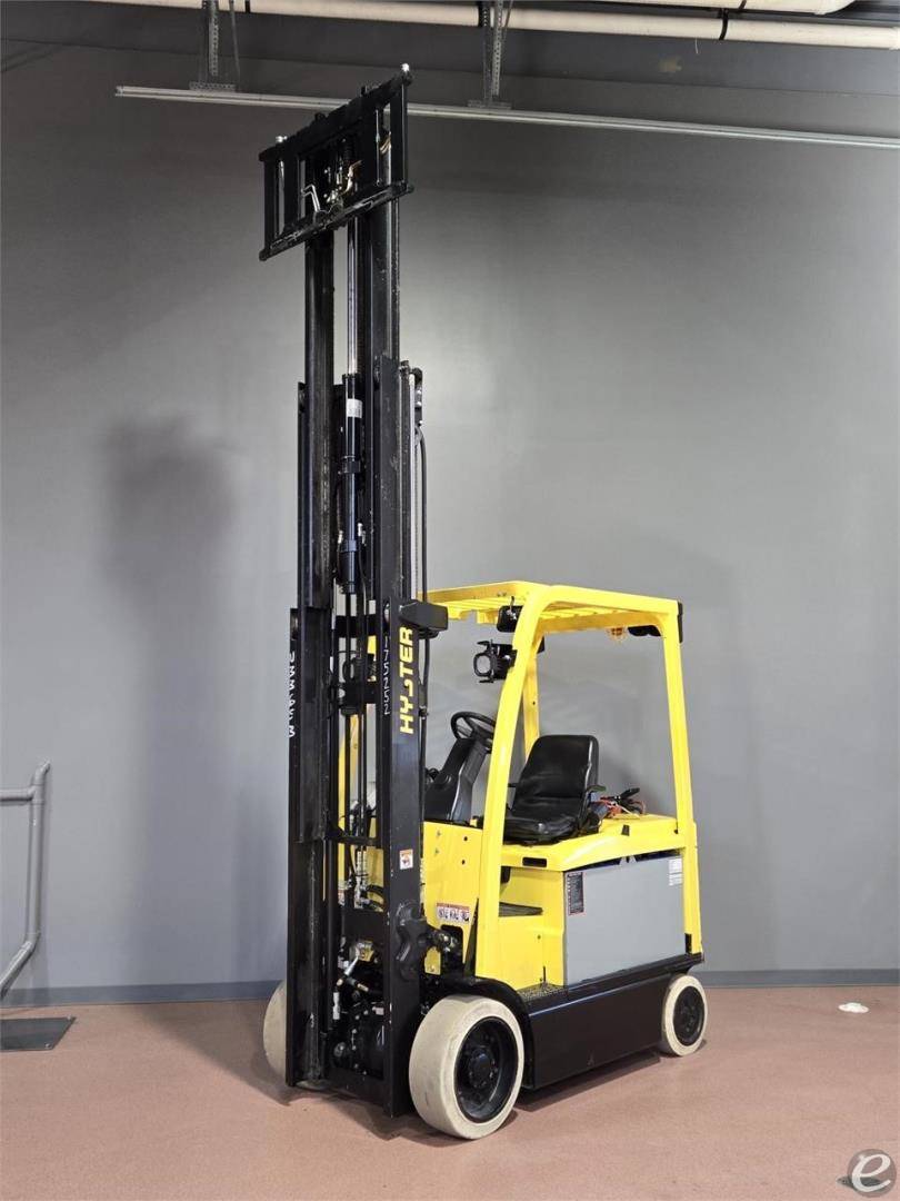 2016 Hyster E65XN-40