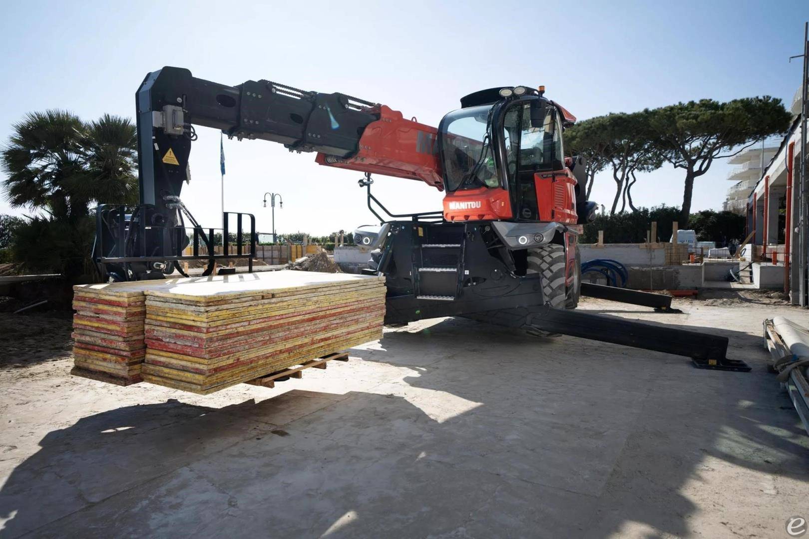 2025 Manitou R-EVOLUTION TILTING FORK CARRIAGE (MRT)