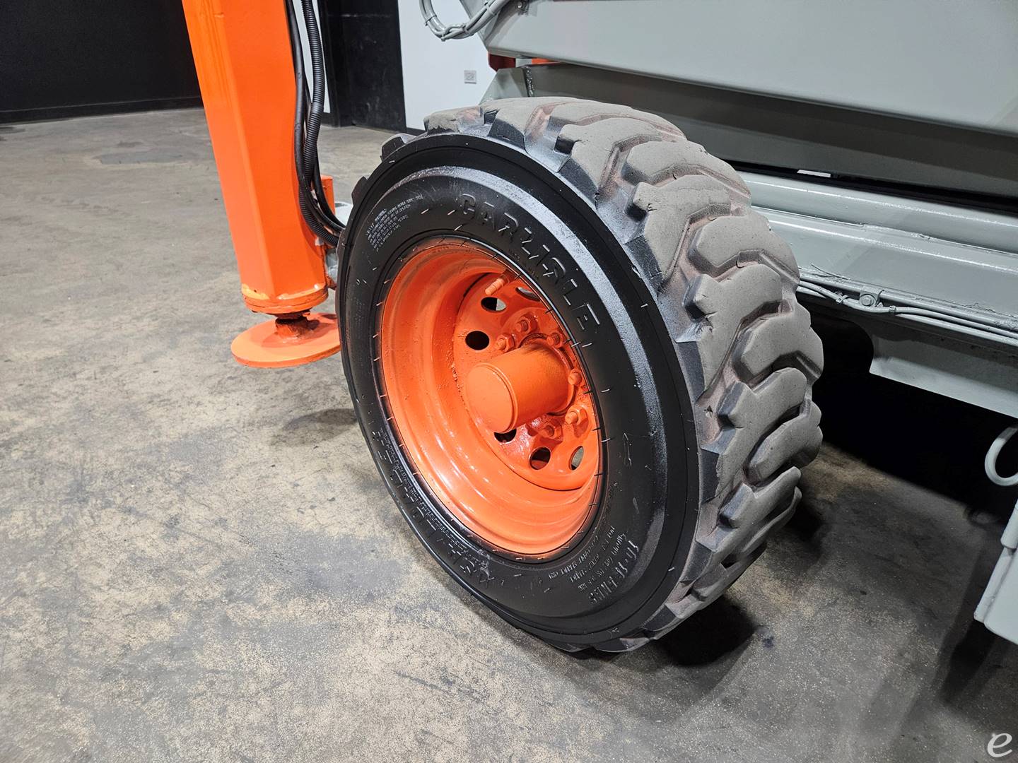 2017 Skyjack SJ9250RT