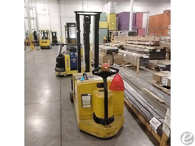 2013 Yale MCW030-E