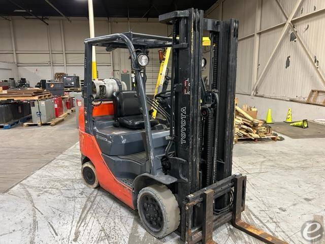 2011 Toyota 8FGCU25 LP Gas Forklift...