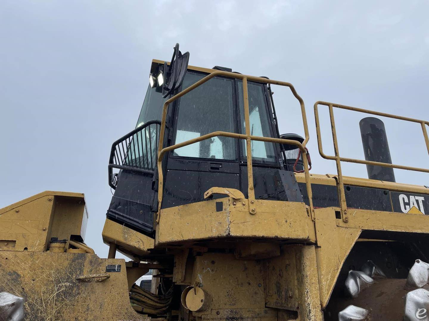 2005 Cat 826H