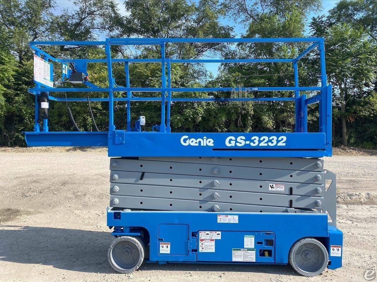 2015 Genie GS3232 Electric Scissor Lift - 123Forklift