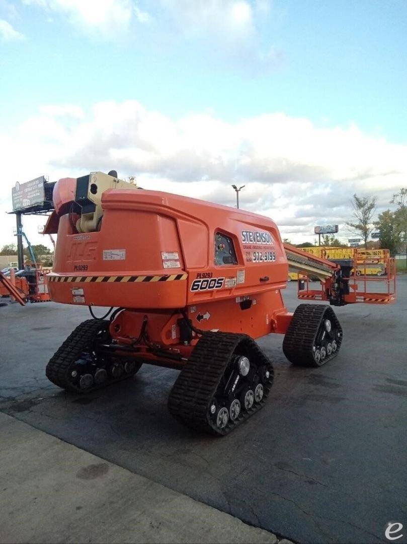2022 JLG 600S