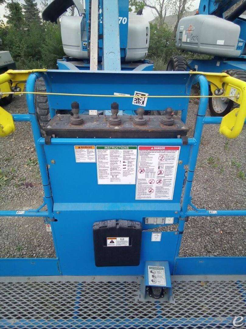 2013 Genie ZX135/70