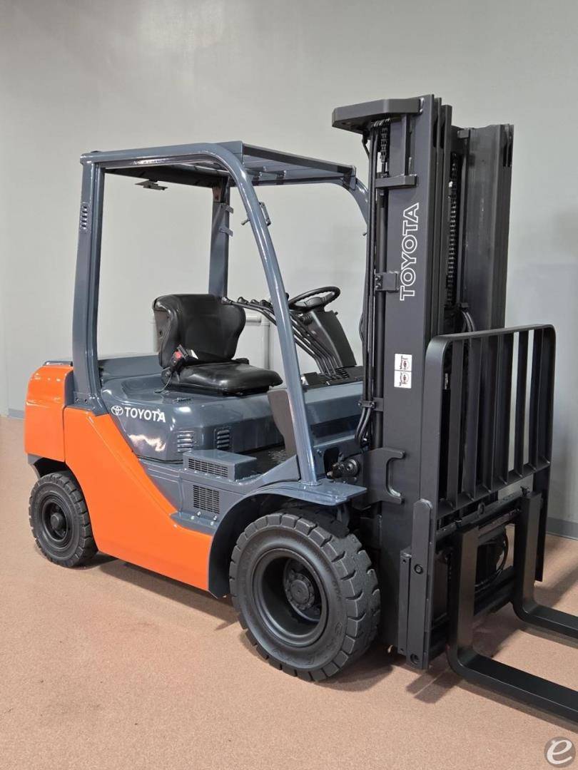 2017 Toyota 8FDU25 Diesel Forklift - 123Forklift