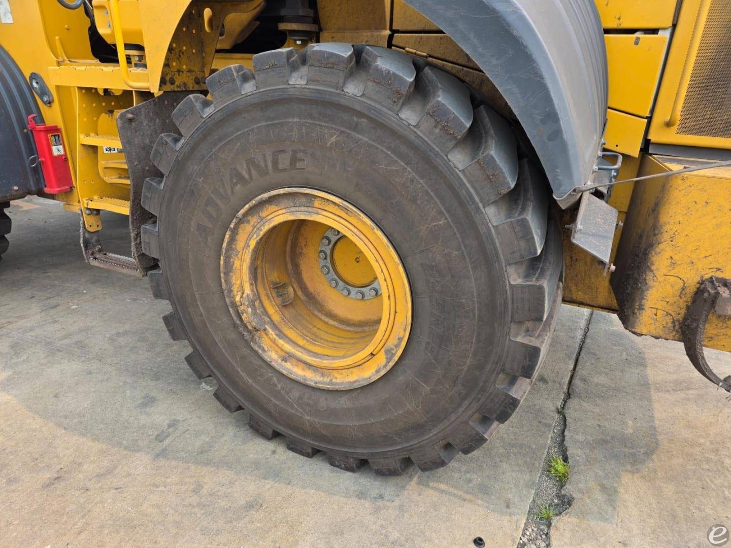 2022 John Deere 644 P-TIER