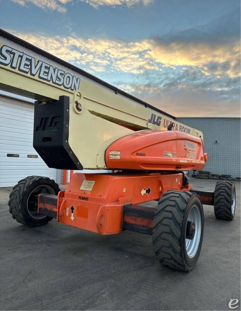 2015 JLG 1250AJP