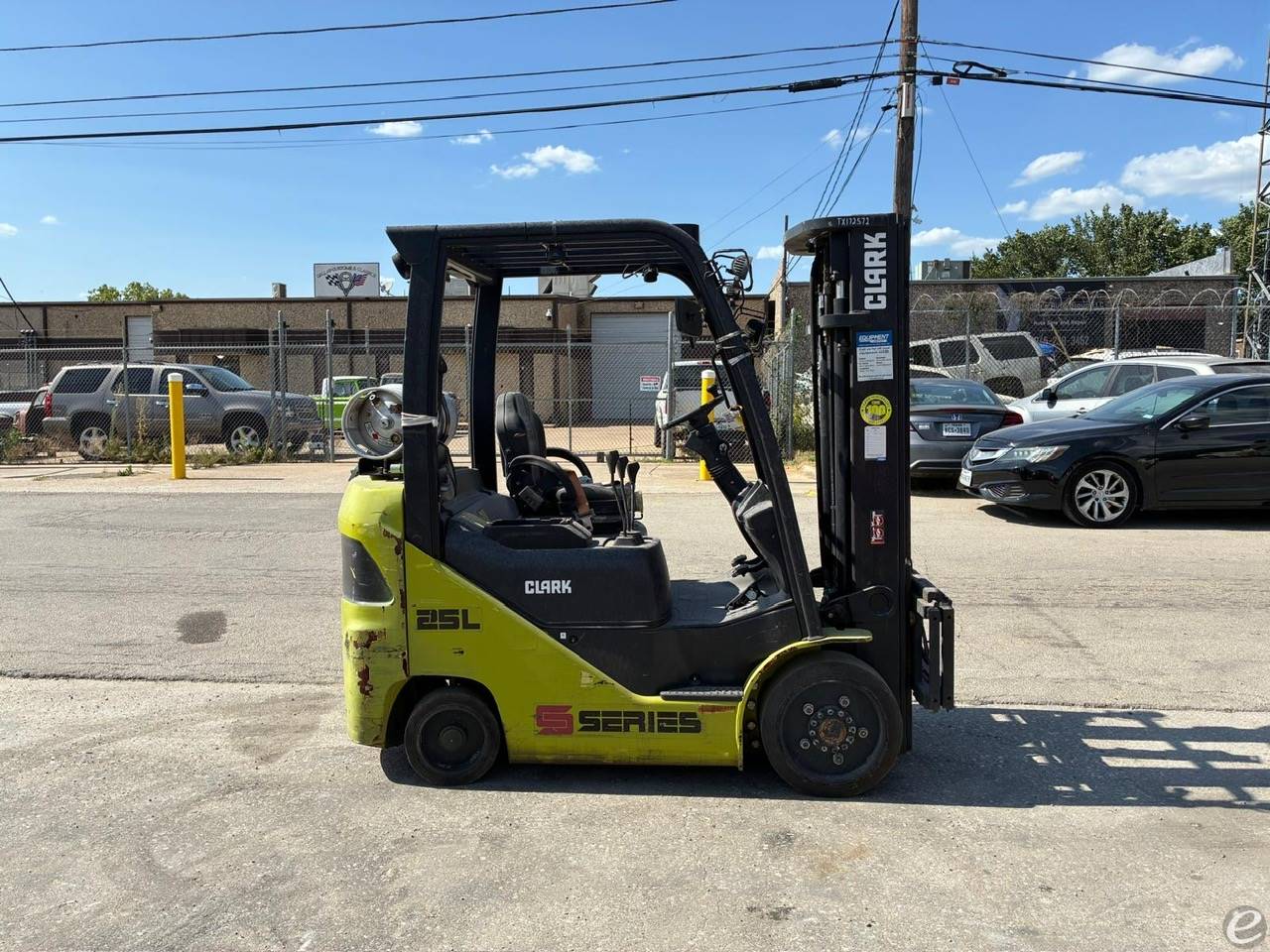 2021 Clark S25CL