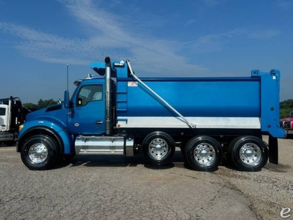 2025 Kenworth T880S