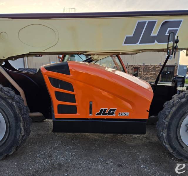 2019 JLG 1055