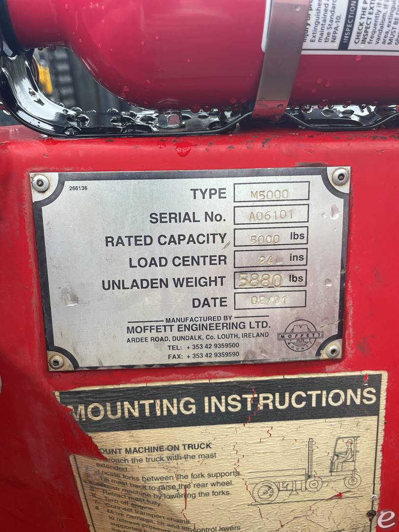 2001 Moffett M5000