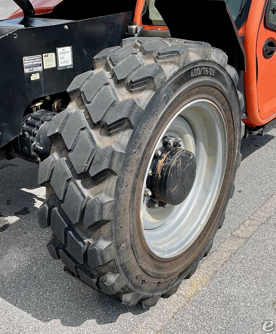 2020 JLG 1255