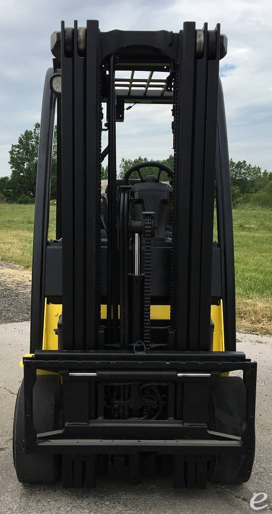 2013 Yale GLC050VXNVRE083