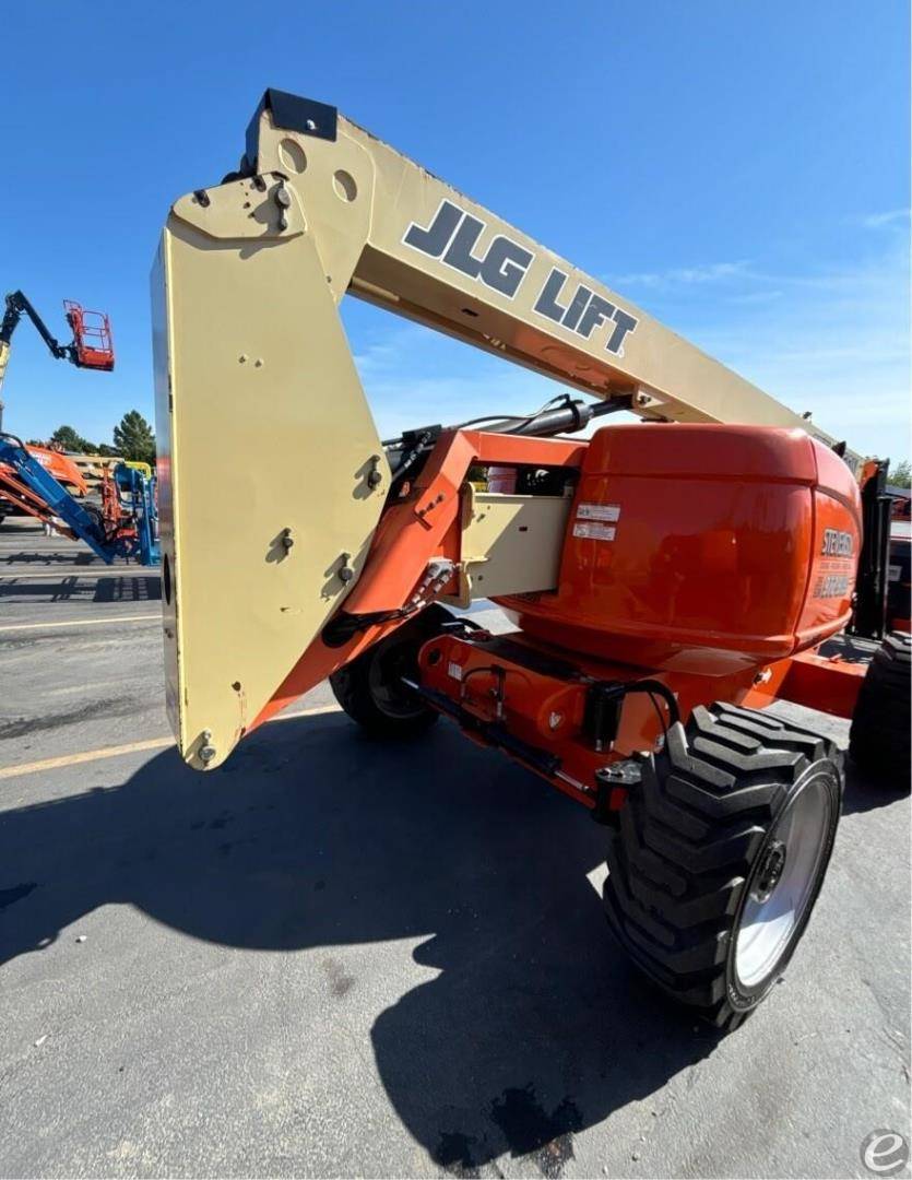 2014 JLG 600AJ