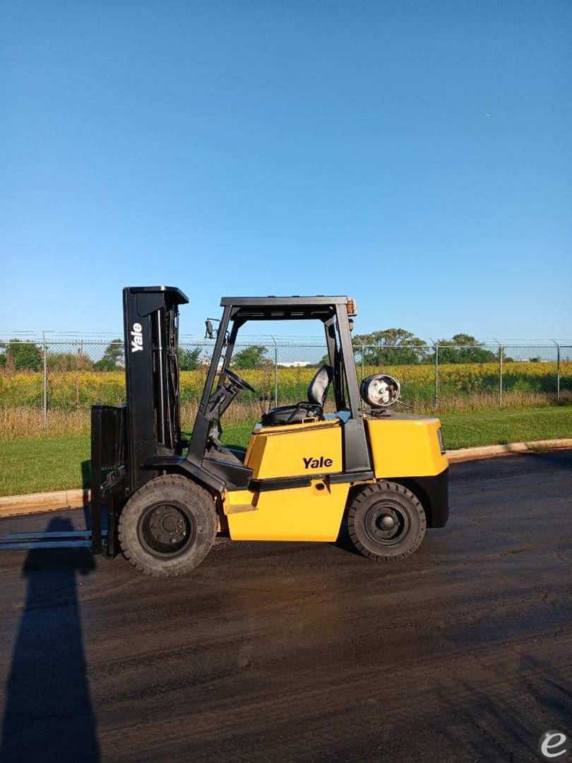 1999 Yale GTP090LGNGBE093