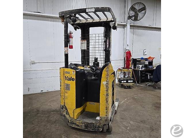 2018 Yale NR045EB