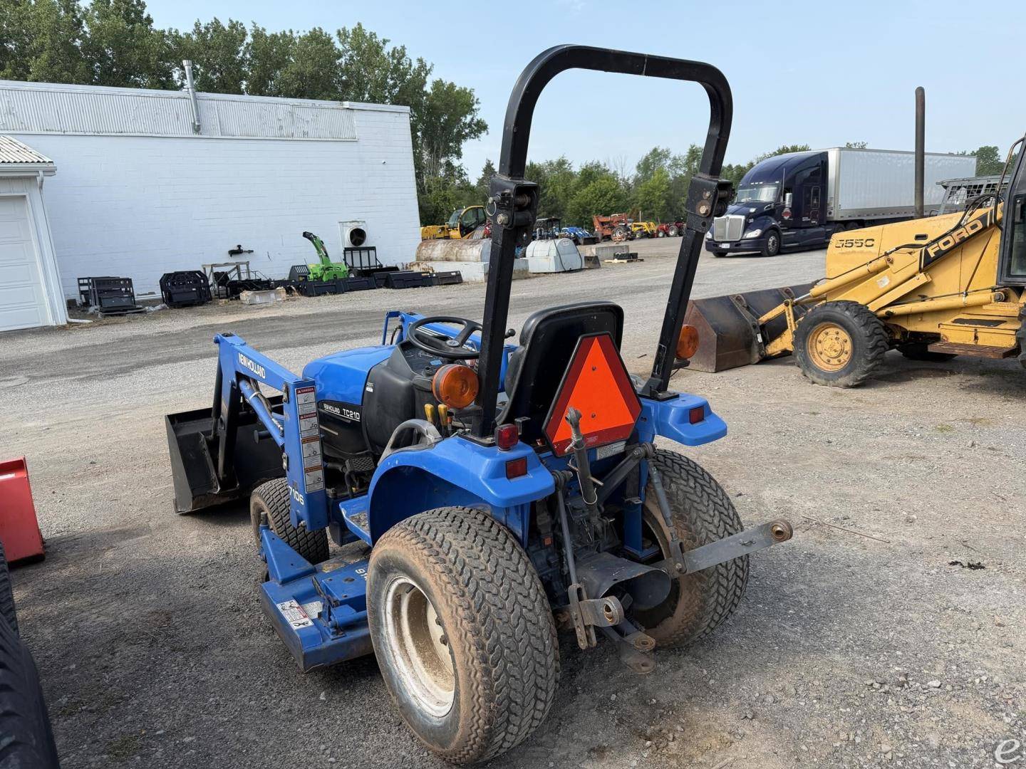 2001 New Holland TC21D