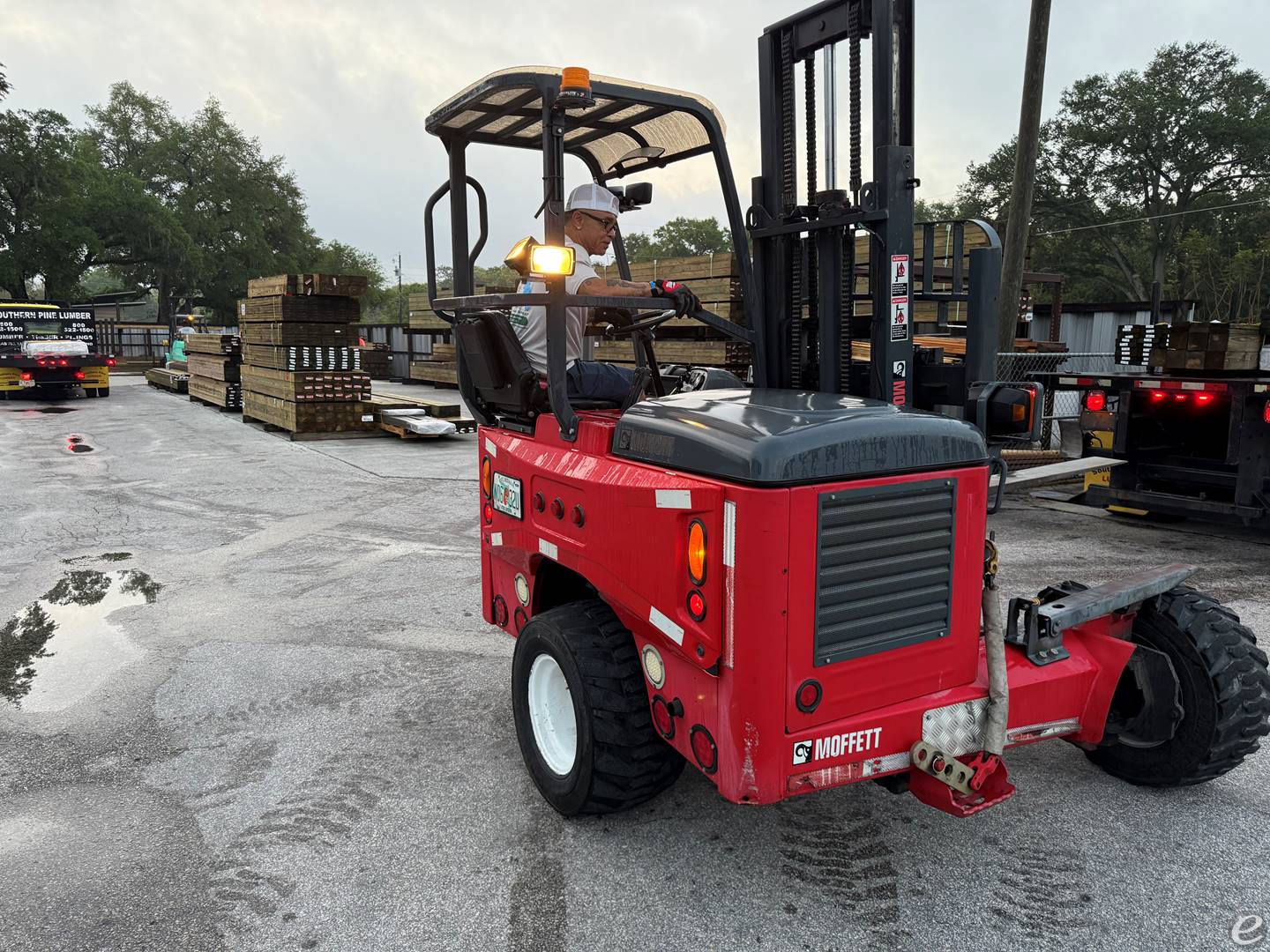 2007 Moffett m55.4