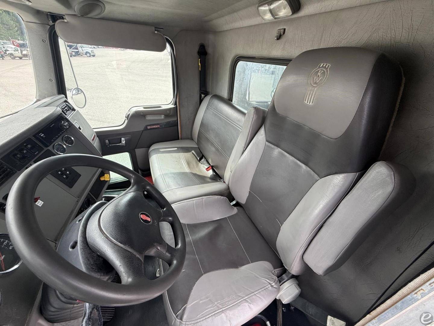 2020 Kenworth T370