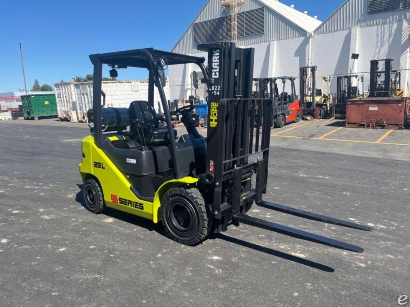 2022 Clark S25L