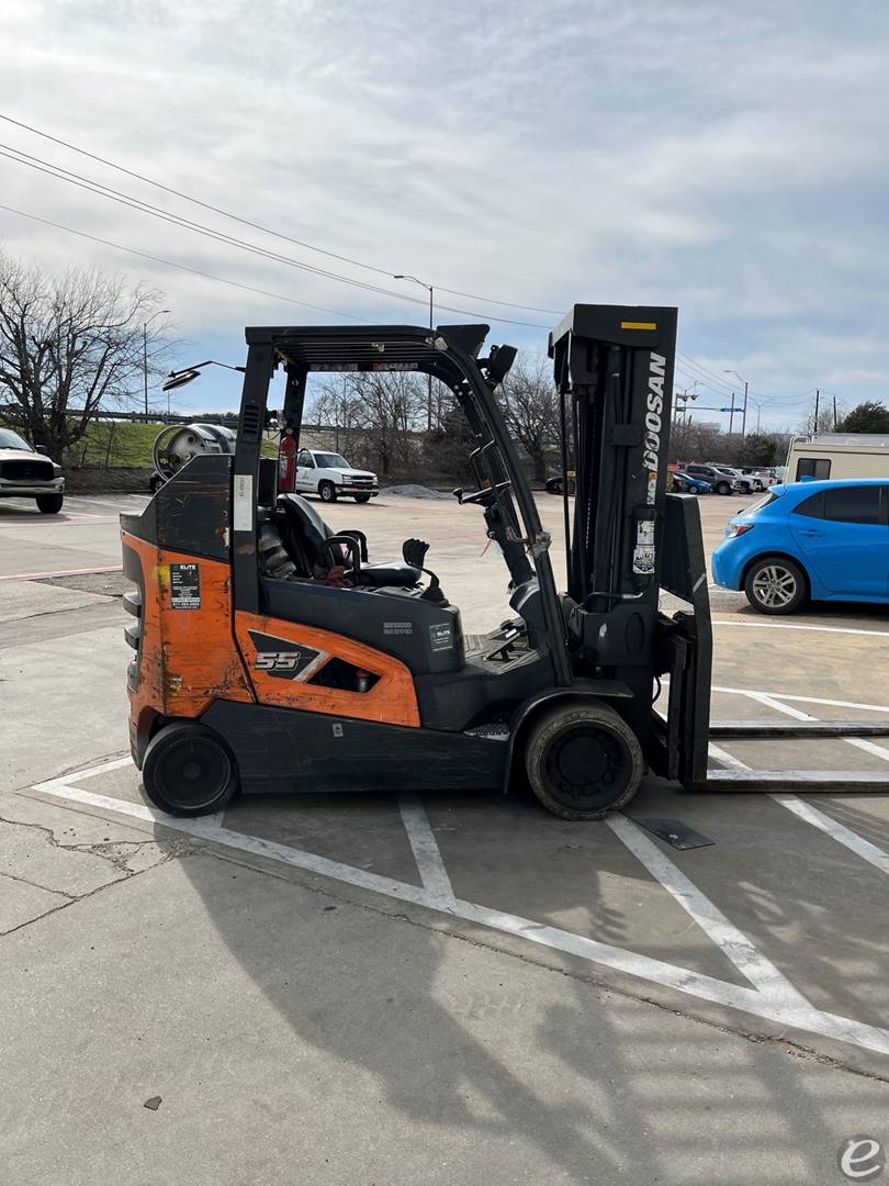2019 Doosan GC55BCS-9