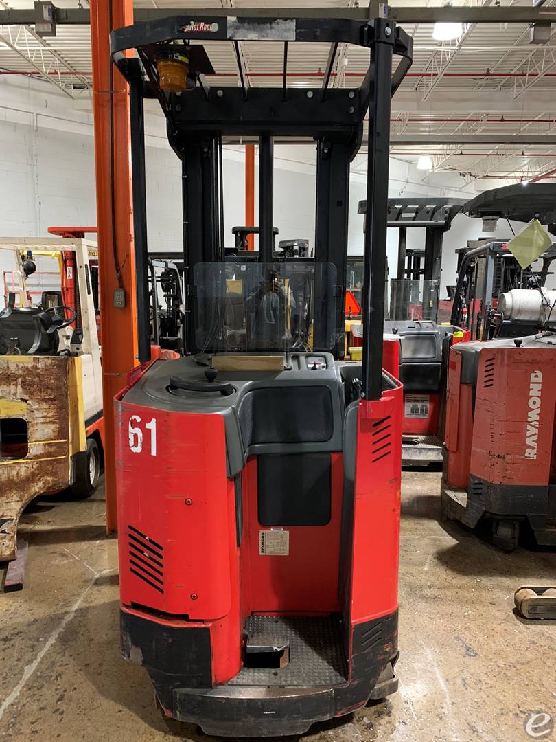  Raymond EASIR40TT Electric Reach Truck - 123Forklift
